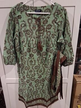 Studio Park Green and Brown Floral Tie-Neck Dress With Pockets